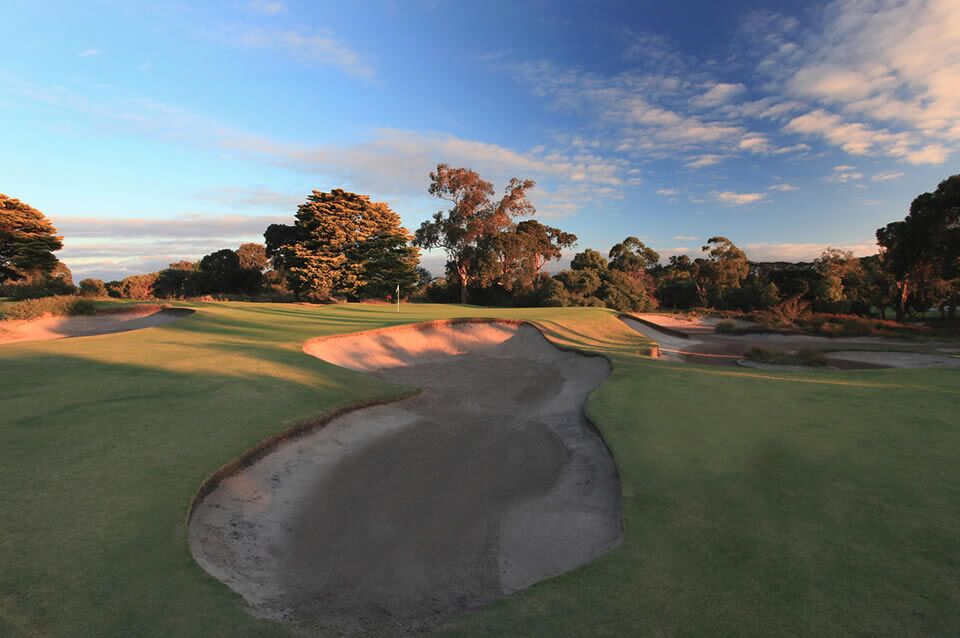 Victoria Golf Club by Gary Lisbon