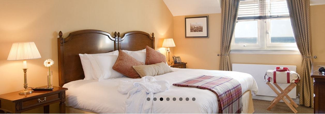 The Ugadale Cottages - room