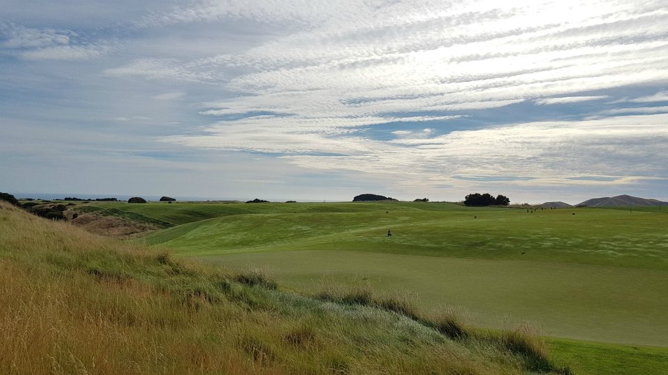 <h2>2019 New Zealand & Sydney Golf Cruise</h2>Azamara Quest (Jan)