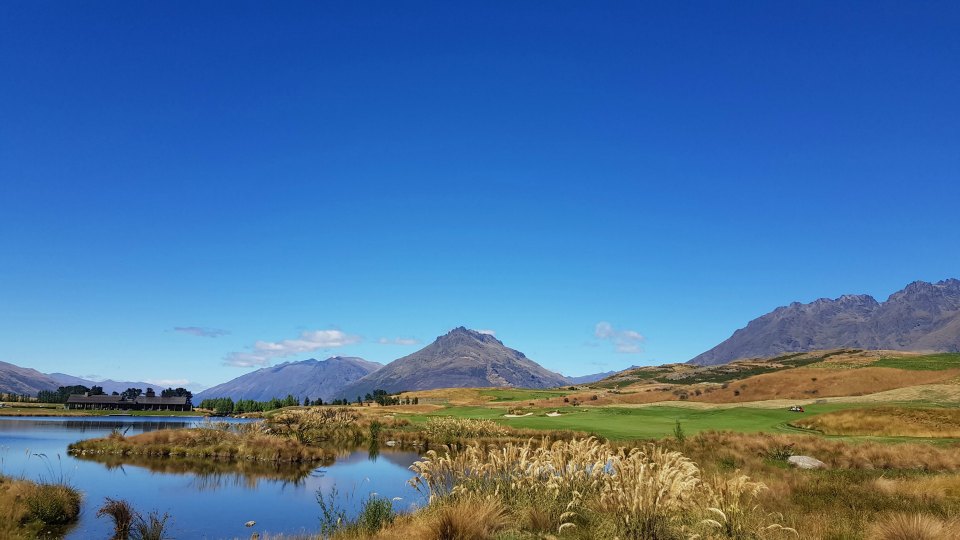 <h2>2019 New Zealand & Sydney Golf Cruise</h2>Azamara Quest (Jan)